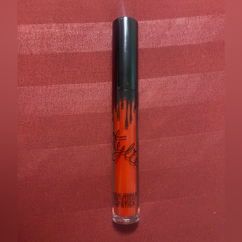 kylie jenner mary jo matte liquid lipstick
